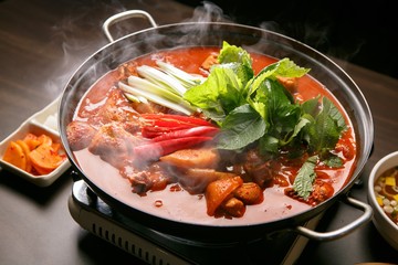  dakbokkeumtang. Braised Spicy Chicken.