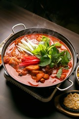  dakbokkeumtang. Braised Spicy Chicken.