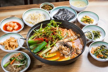 maeuntang. Spicy Fish Stew.