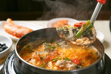 maeuntang. Spicy Catfish Stew.