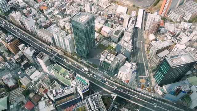 4K 東京タイムラプス　都心の大動脈　首都高　港区六本木　俯瞰撮影　激しく流れるクルマ