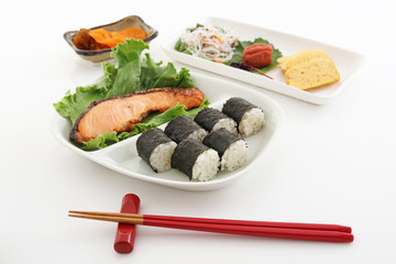 美味しい玉子焼きと焼き魚
