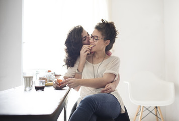 Obraz na płótnie Canvas Lesbian Couple Together Indoors Concept