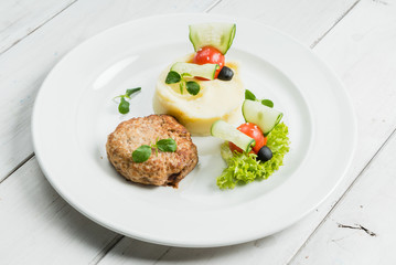 mashed potato with cutlet