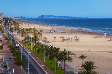 Paseo marítimo por la Playa de Gandía