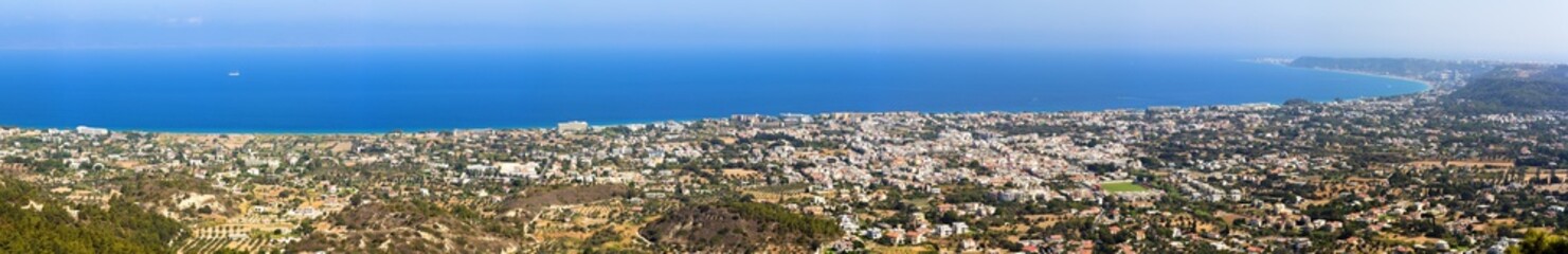 Fototapeta na wymiar panorama of the coast of the island of Rhodes with the Aegean