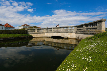 Fototapeta premium Bride and groom outdoor on their wedding day