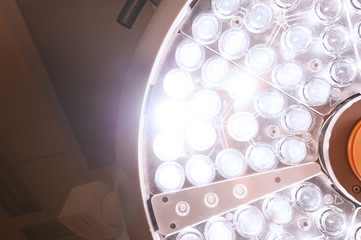  surgical lamps in operation room 