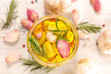 garlic marinated with oil and rosemary