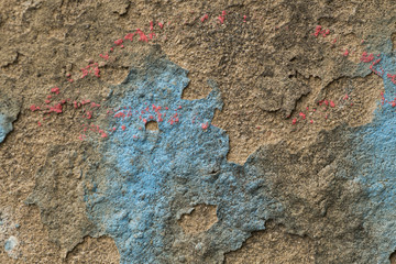 rough wall layer with blue and red