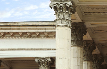 Naklejka premium Closeup of building with columns in neoclassical style