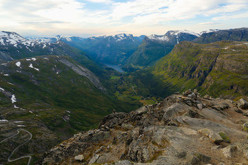 Fototapeta na wymiar View of the mountain and valley