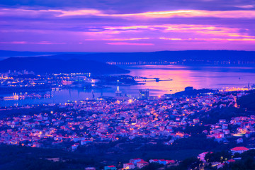 Obraz premium Split coastal town. / Aerial twilight view on Split town, Croatia.