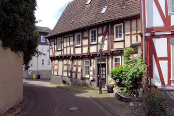 Fototapeta na wymiar Fachwerkhaus in Diez an der Lahn