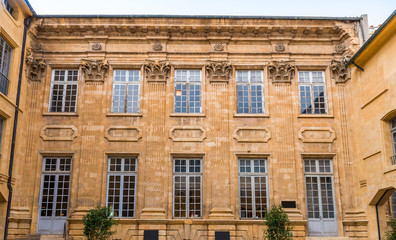 Fototapeta na wymiar Façades à Aix-en-Provence, France