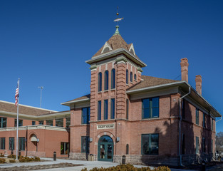 Fototapeta na wymiar Sixth Judicial District courthouse in Panguitch, Utah