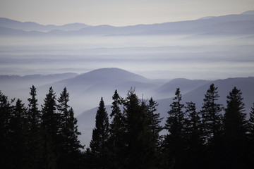 Mountains in Fog Graphic ressource