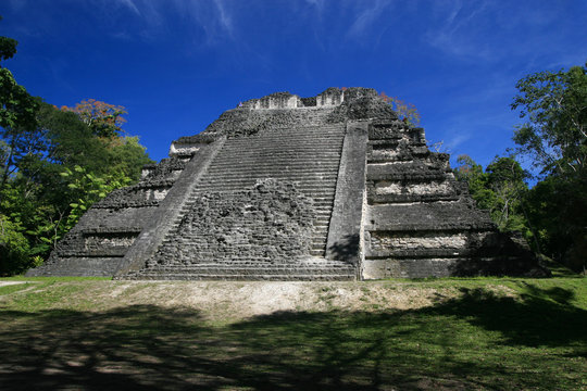 Jaguar Temple / Tikal, Guatemala