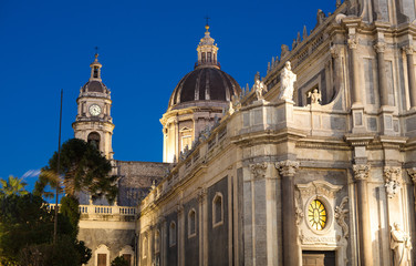Fototapeta na wymiar View of Catania cathedral