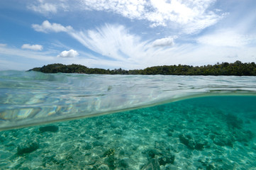 Fototapeta premium tropical island aceh indonesia scuba diving