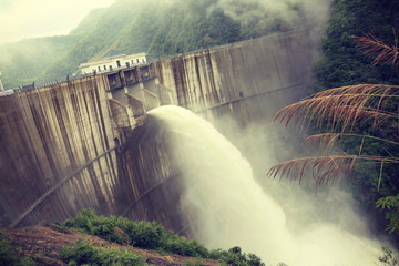 dam discharge water in the summer time