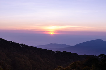 Obraz premium sunrise in the morning at veiw point, Doi Inthanon, Thailand