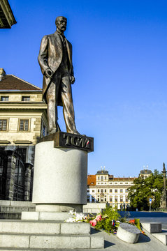 Prague, statue TGM, Czech Republic