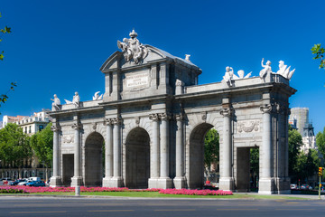 Fototapeta na wymiar Puerta de Alcala in central Madrid, Spain