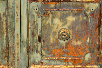 Rostige Eisentür