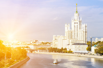 Obraz premium Kotelnicheskaya embankment building, view from the river