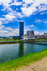 Obraz premium Amazing city landscape and Ardagani lake with beautiful cloudy sky