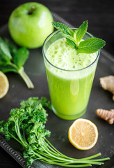 Healthy Cancer Preventing Green Juice