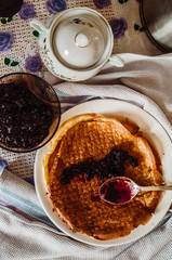 pancakes with jam