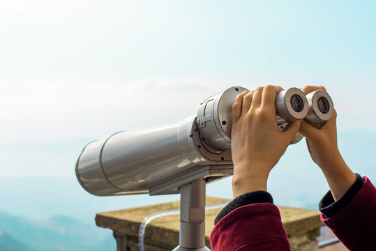 Coin Operated Sightseeing Binoculars