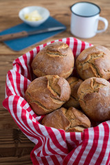 Frische Kartoffeldinkelbrötchen 