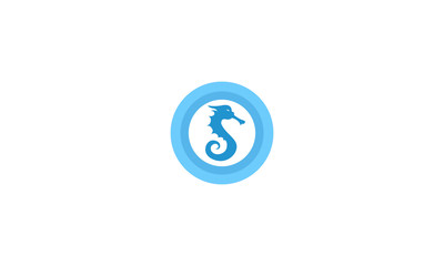 seahorse logo vector © enera