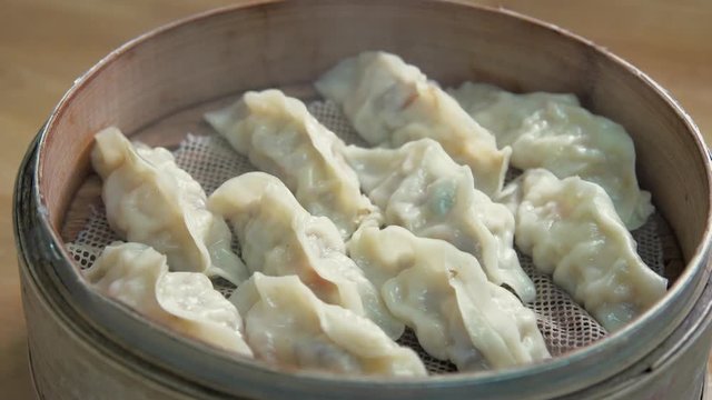 Bamboo steamer, Streamed vegeterian dumplings chinese food
