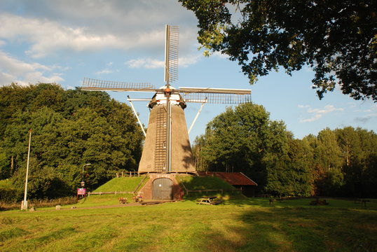 Windm&uuml;hle im Abendlicht