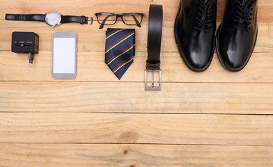wood texture. Men's everyday objects on a dark background. business meeting. Accessories for the business of the day.