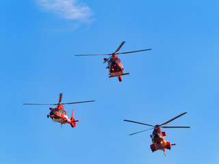 Fototapeta na wymiar 消防ヘリコプター