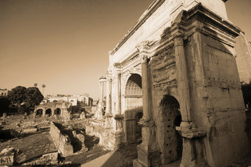 Il Colosseo e altri monumenti di Roma. Una città piena di storia. 