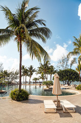 Fototapeta premium Au bord de la piscine 2