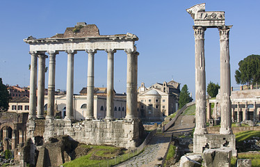 Il Colosseo e altri monumenti di Roma. Una città piena di storia. 