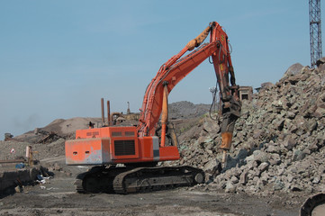 Fototapeta na wymiar Industrial equipment machine in quarry 