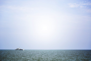 Fototapeta premium line form sky and sea in cloundy day