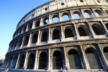 Il Colosseo e altri monumenti di Roma. Una città piena di storia. 