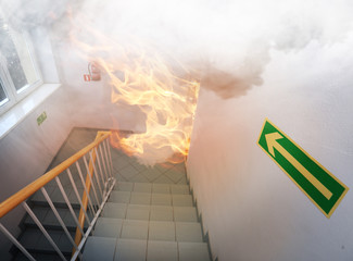 evacuation from a burning building © ambrozinio