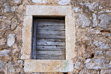 Old dalmatian window