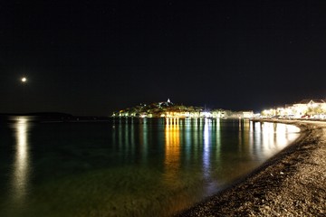 Fototapeta na wymiar Night Pier City