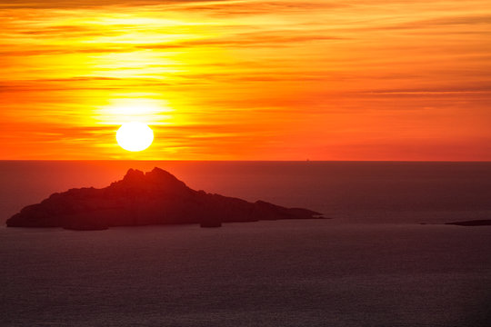 Coucher de soleil sur l'archipel du Riou